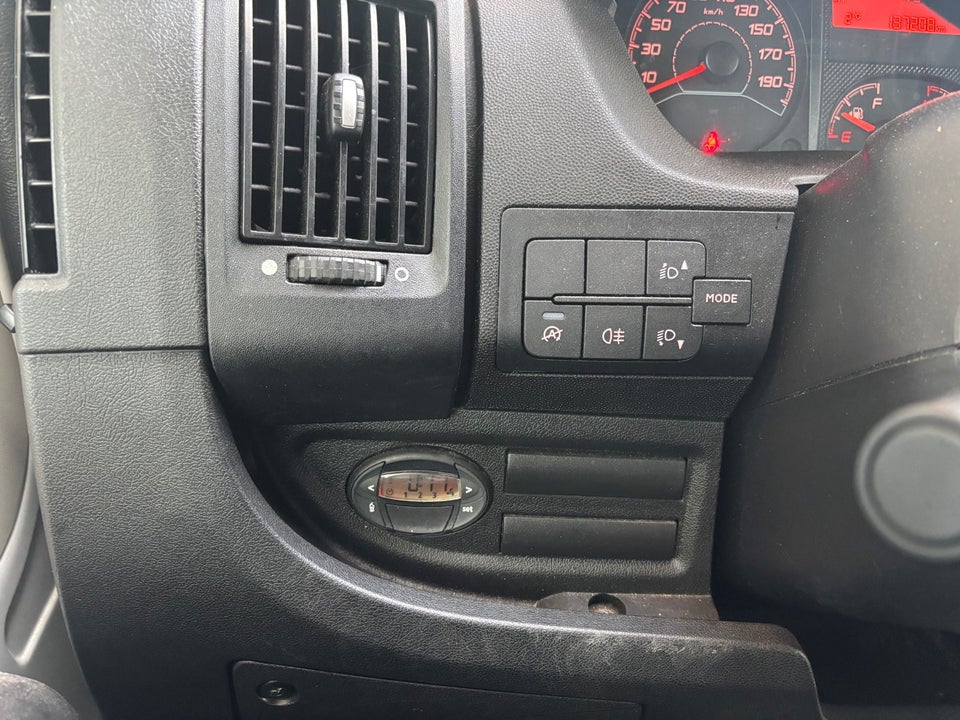 Citroën Jumper 30 2,0 BlueHDi 130 Kassevogn L2H2