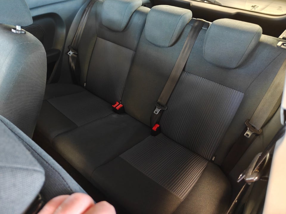 Ford Fiesta 1,25 60 Ambiente 3d