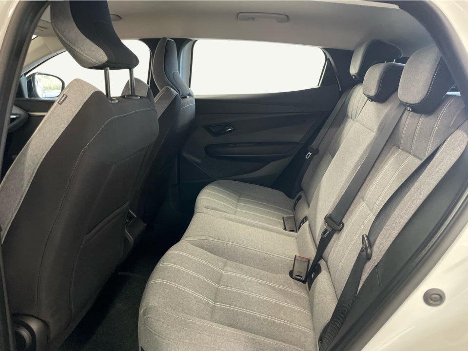 Renault Megane E-Tech 40 Equilibre 5d