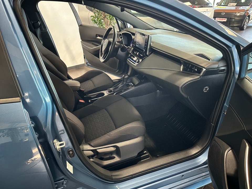 Toyota Corolla 1,8 Hybrid H3 Business Touring Sports MDS Van 5d