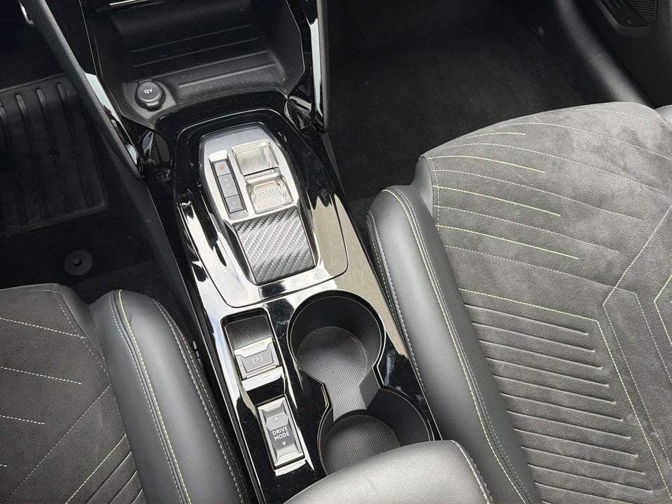 Peugeot e-208 54 GT 5d