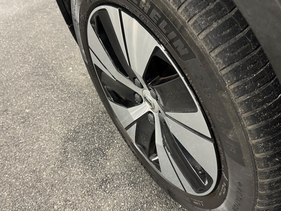 Volvo XC40 1,5 T4 ReCharge R-Design aut. 5d