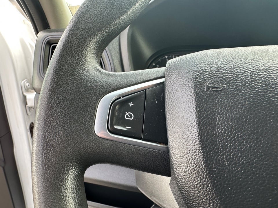 Renault Master IV T33 2,3 dCi 150 L2H2 Kassevogn