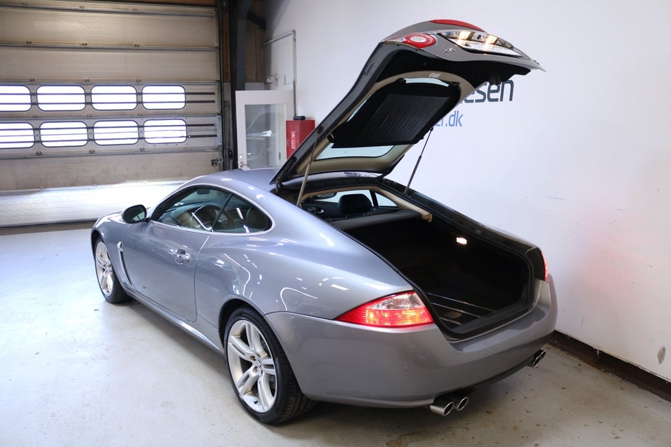 Jaguar XKR 4,2 V8 Coupé aut. 2d