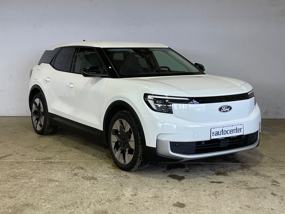 Ford Explorer 82 Premium Extended Range 5d