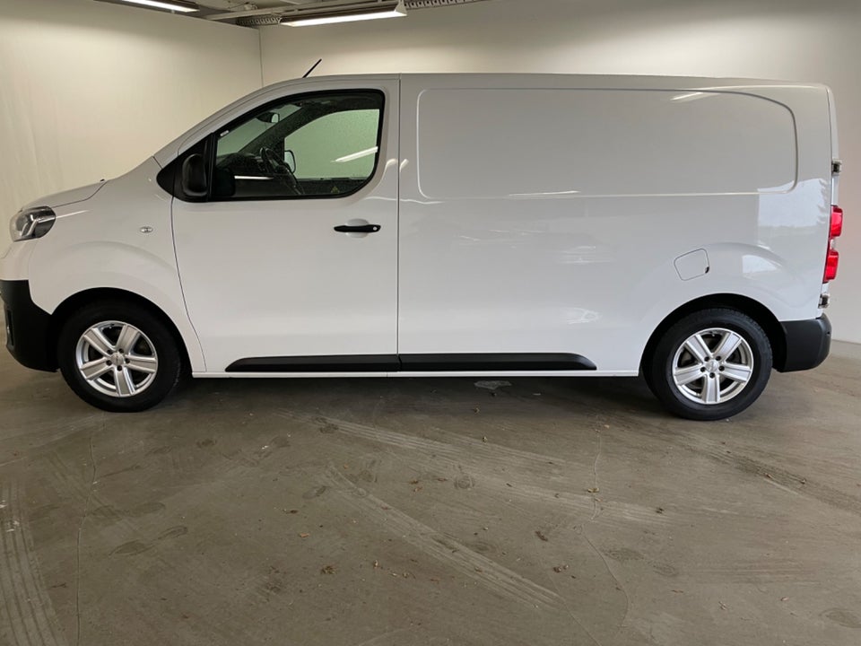 Toyota ProAce 2,0 D 122 Medium Comfort Master aut. 5d