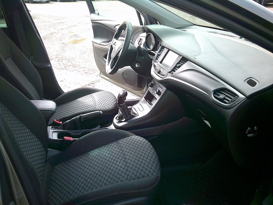 Opel Astra 1,0 T 105 Enjoy Sports Tourer 5d