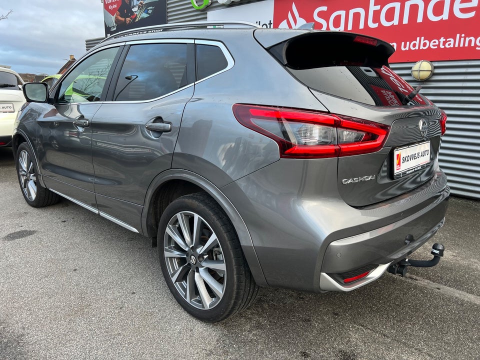 Nissan Qashqai 1,3 Dig-T 140 Tekna 5d