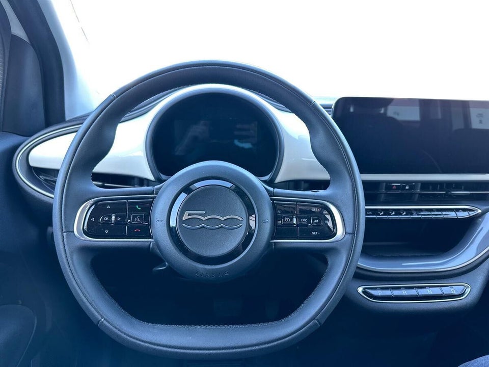 Fiat 500e 42 Icon 3d