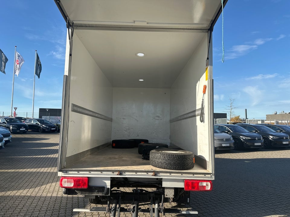 VW Crafter 35 2,0 TDi 177 Box m/lift