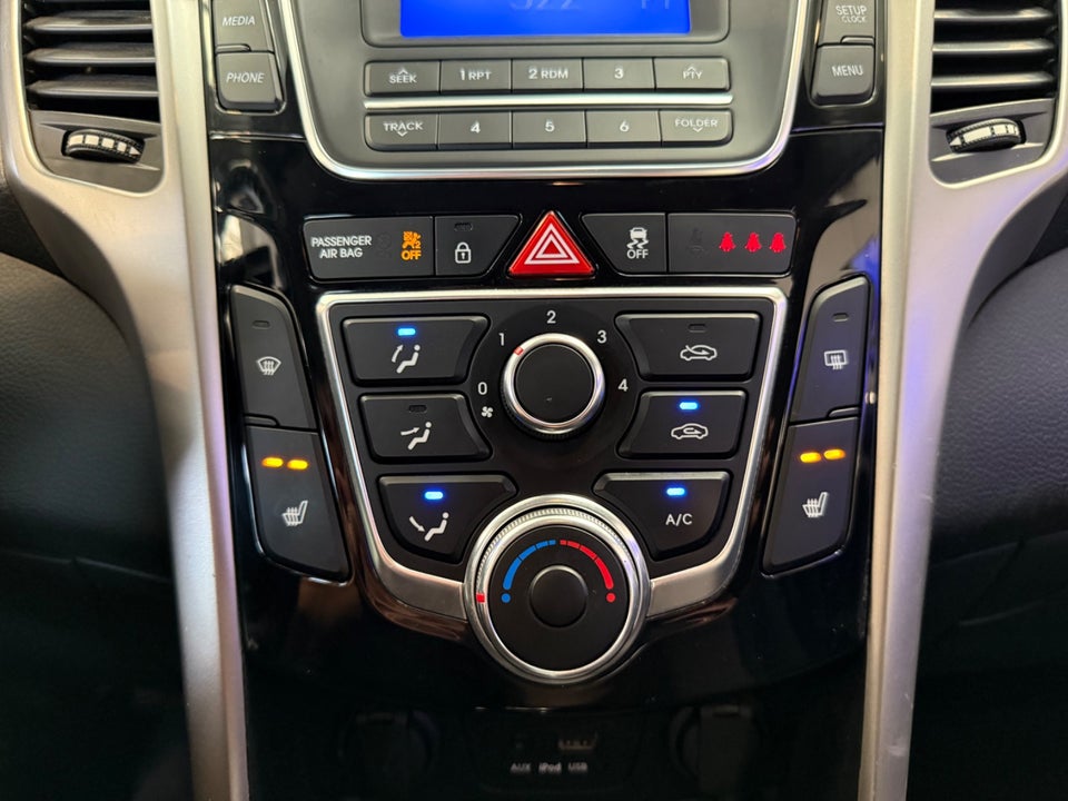 Hyundai i30 1,6 CRDi 110 XTR Eco 5d