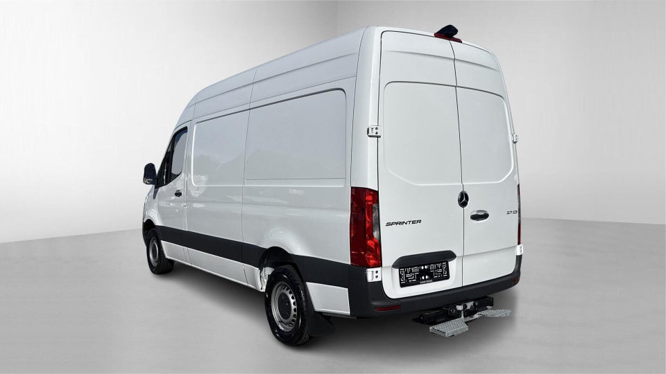 Mercedes Sprinter 317 2,0 CDi A2 Kassevogn aut. RWD