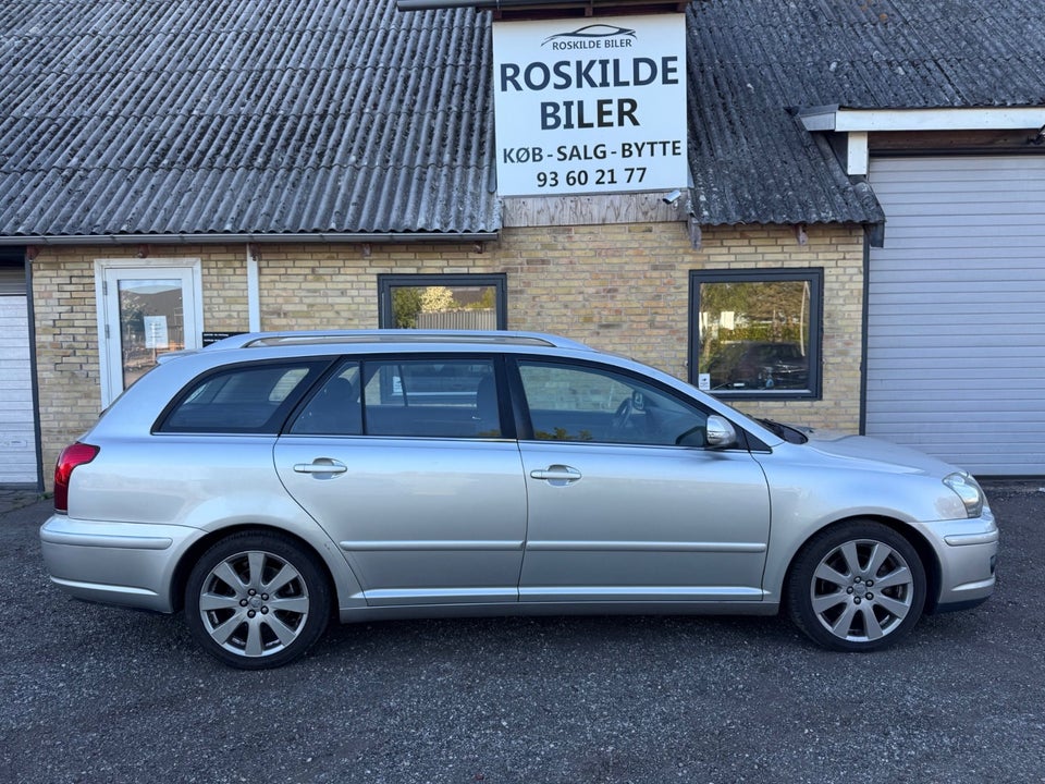 Toyota Avensis 2,0 Sol stc. 5d