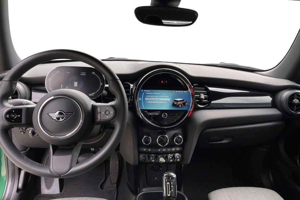 MINI Cooper SE Essential 3d