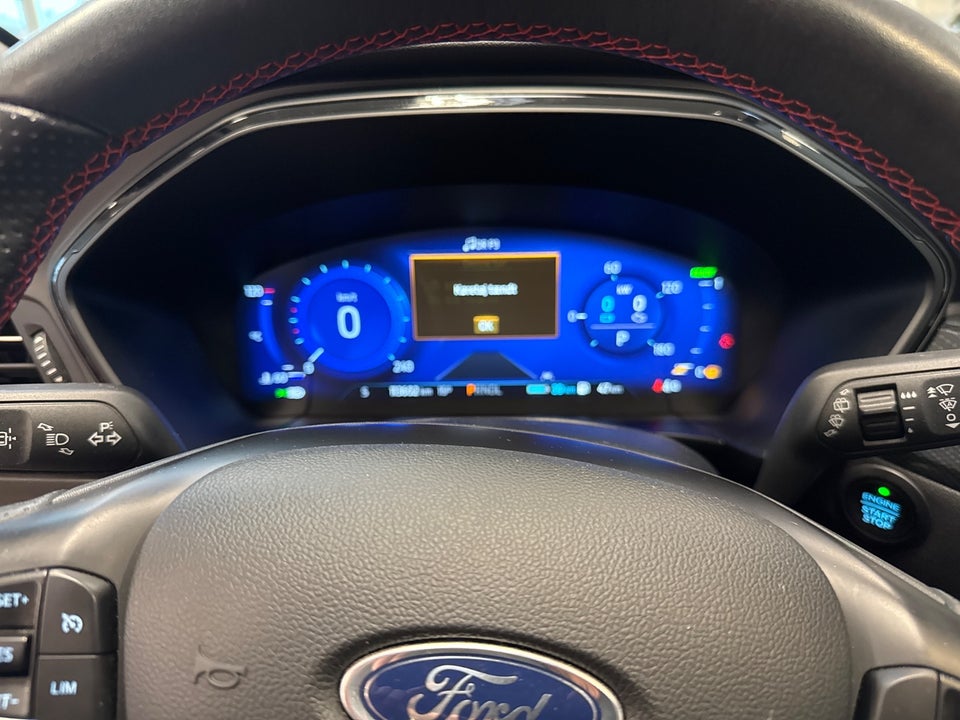 Ford Kuga 2,5 PHEV ST-Line X CVT 5d