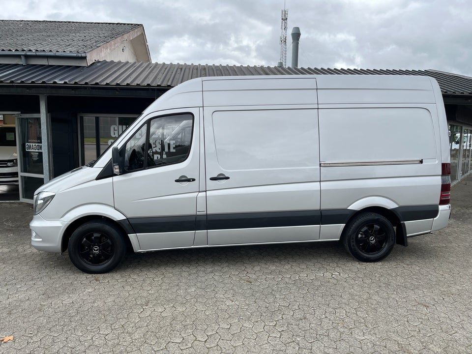 Mercedes Sprinter 319 3,0 CDi R2 Kassevogn aut. 6d