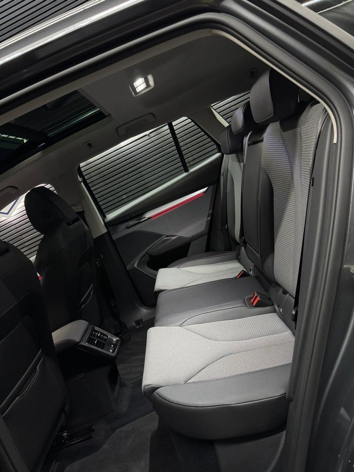 Skoda Enyaq 80 iV Loft 5d