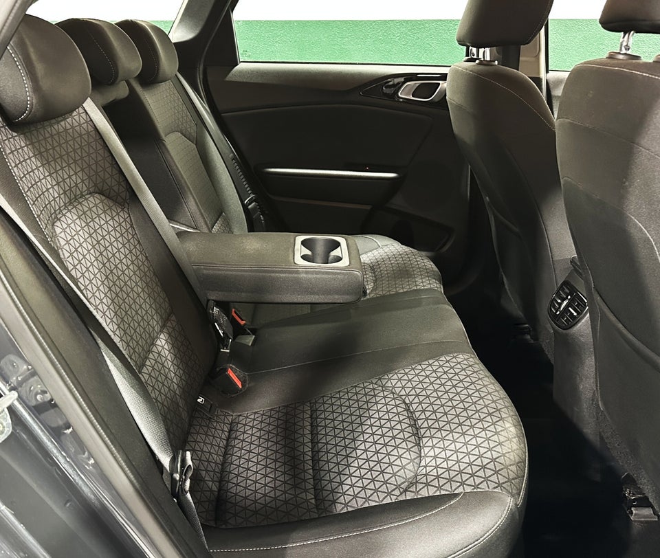 Kia Ceed 1,6 PHEV Prestige SW DCT 5d