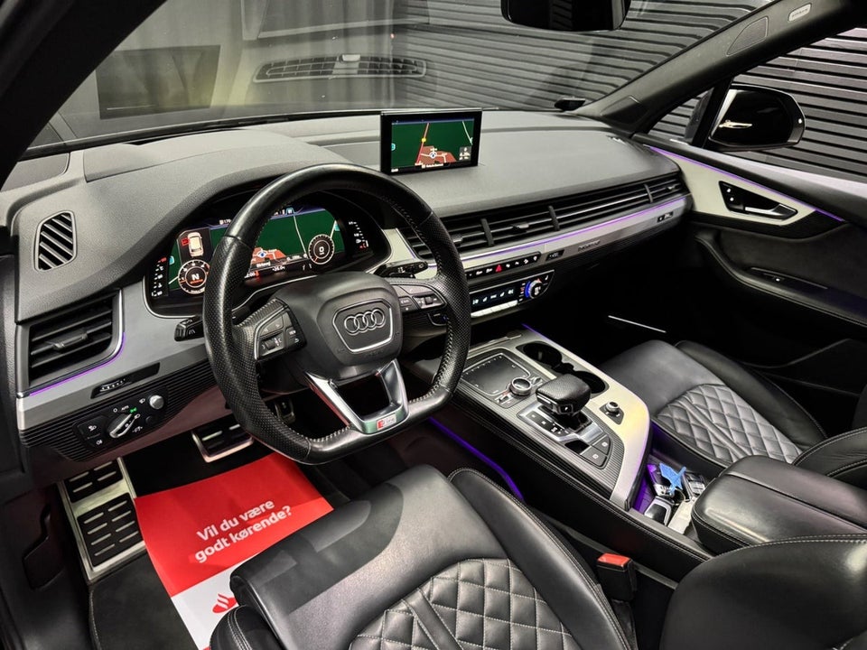 Audi Q7 3,0 TDi 272 S-line quattro Tiptr. Van 5d
