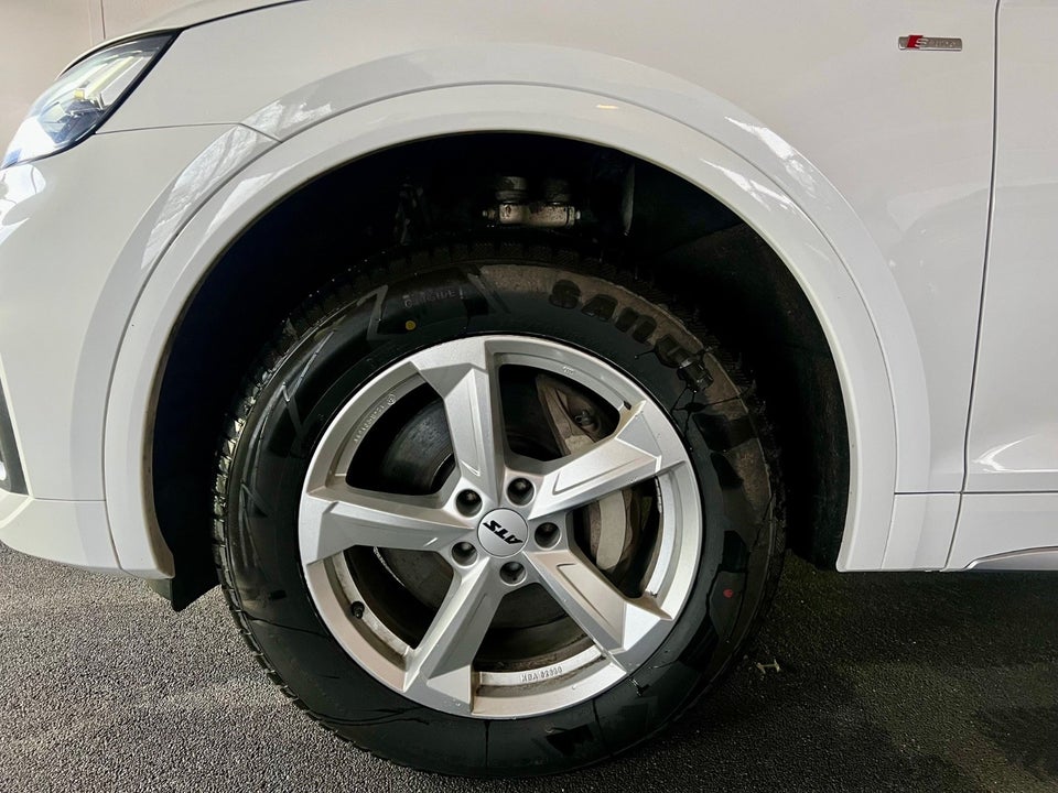 Audi Q5 50 TFSi e S-line quattro S-tr. 5d