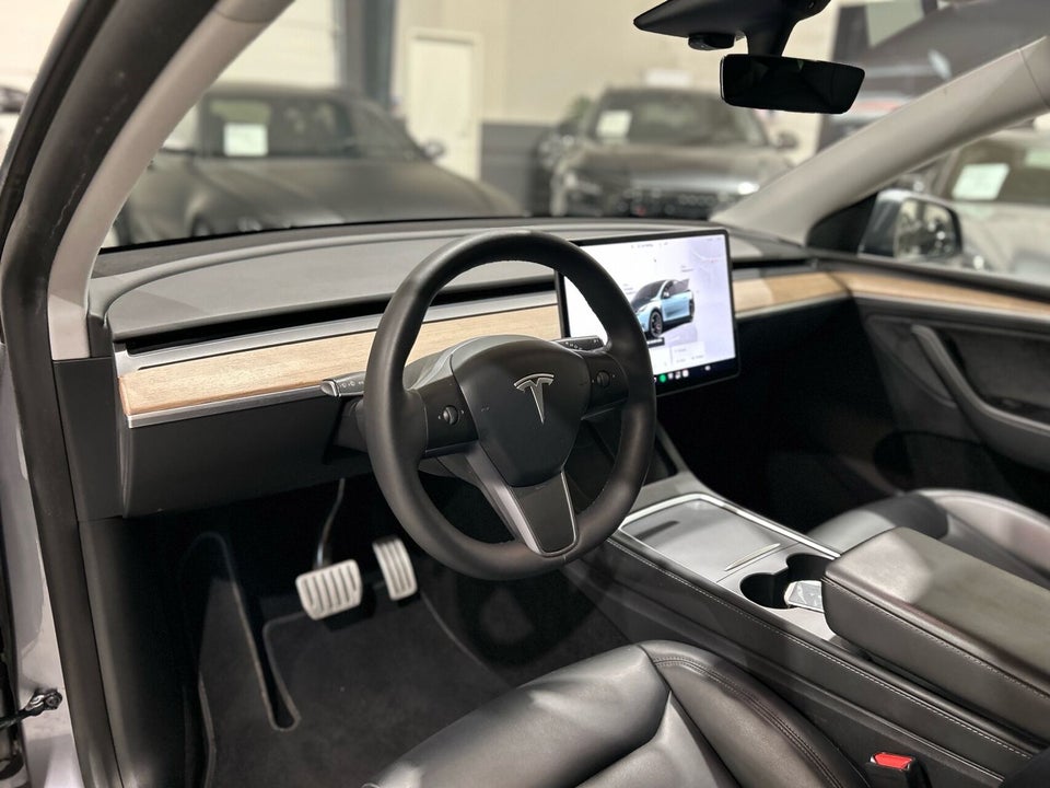 Tesla Model Y Performance AWD 5d