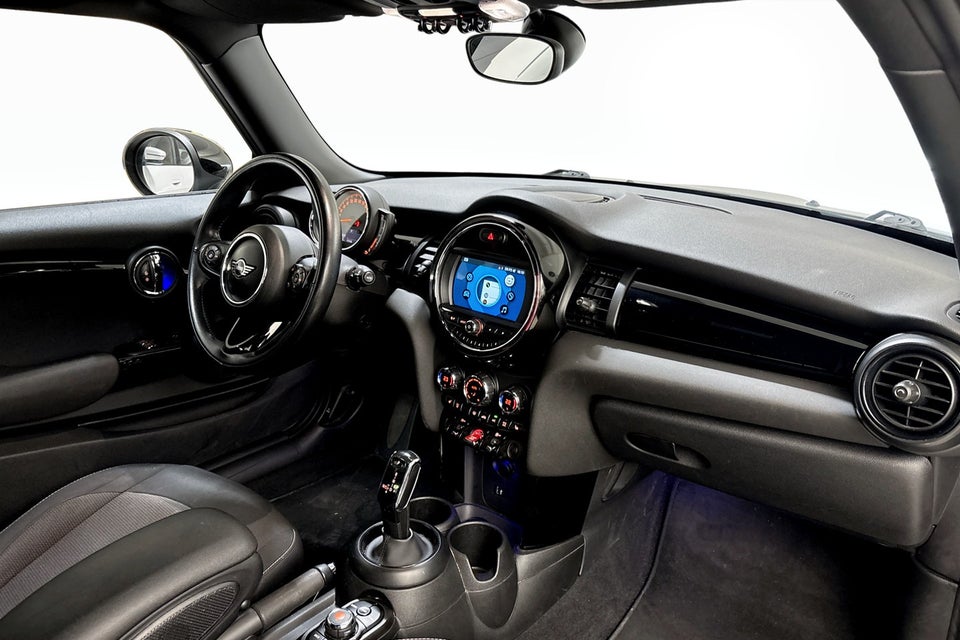 MINI Cooper 1,5 Essential aut. 3d