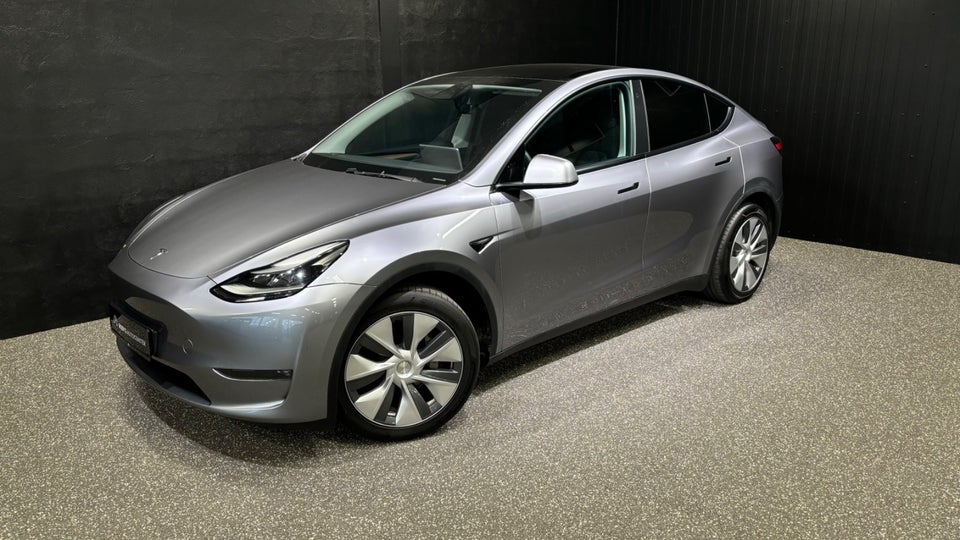 Tesla Model Y Long Range AWD 5d