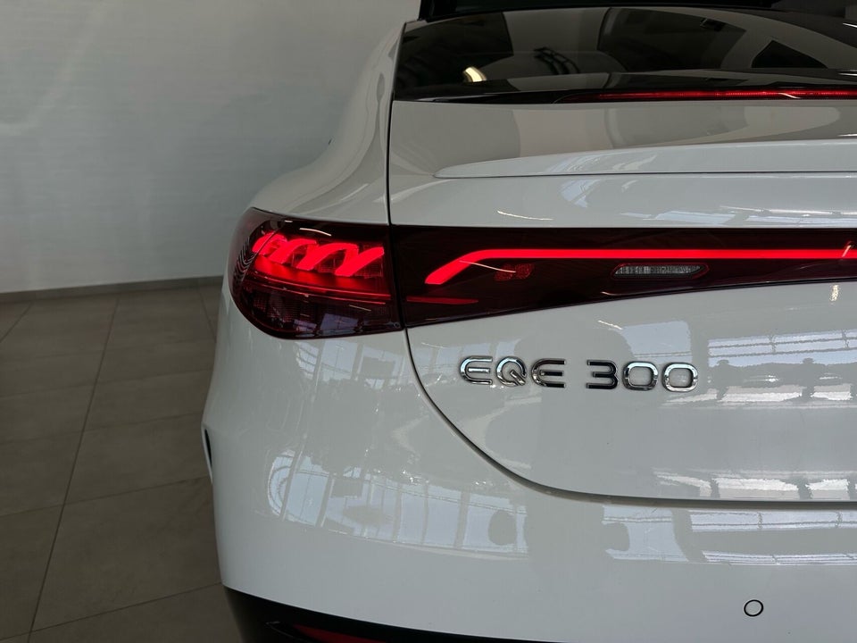 Mercedes EQE300 AMG Line 4d