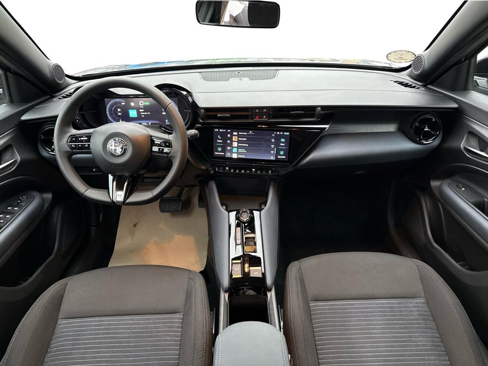 Alfa Romeo Junior Elettrica Core 5d