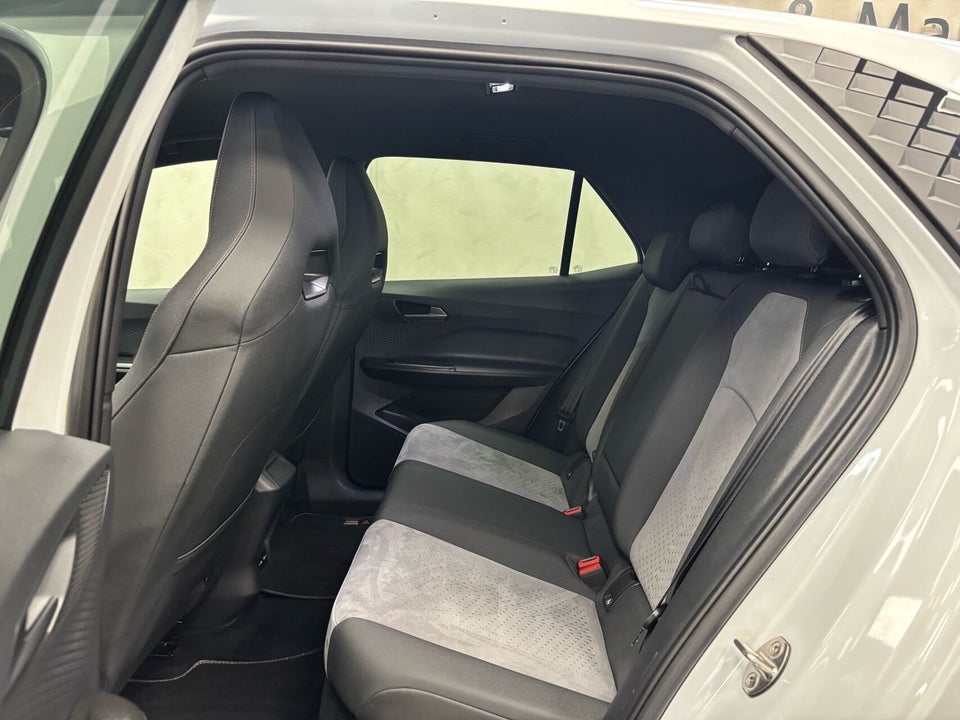 Cupra Born 58 High 5d