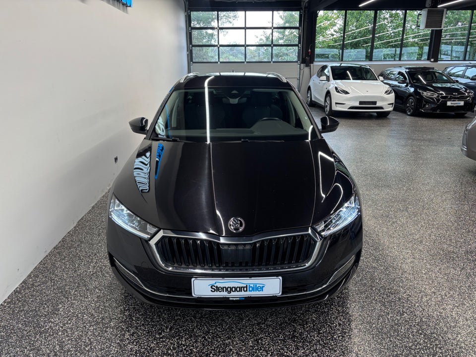 Skoda Octavia 1,4 TSi iV Plus Combi DSG 5d