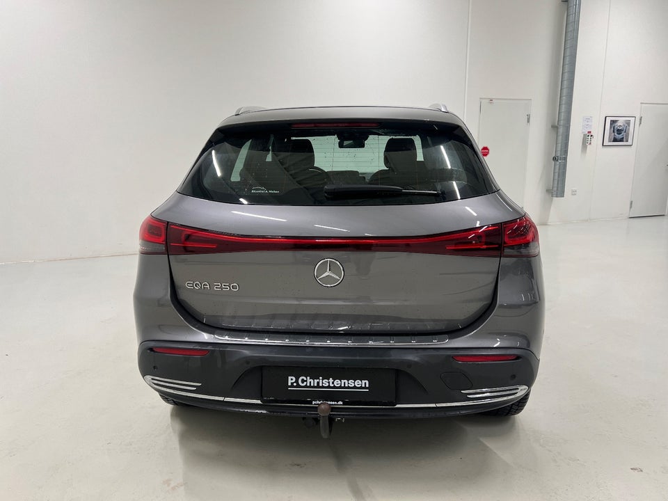 Mercedes EQA250 Progressive 5d