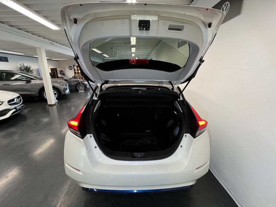Nissan Leaf 62 e+ Tekna 5d