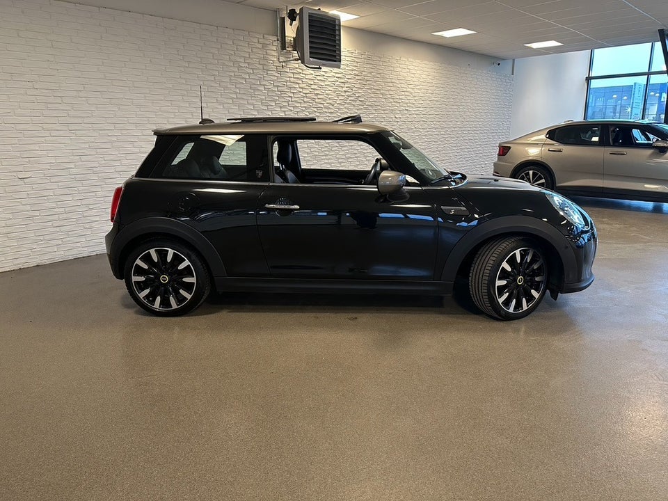 MINI Cooper SE Yours Trim 3d