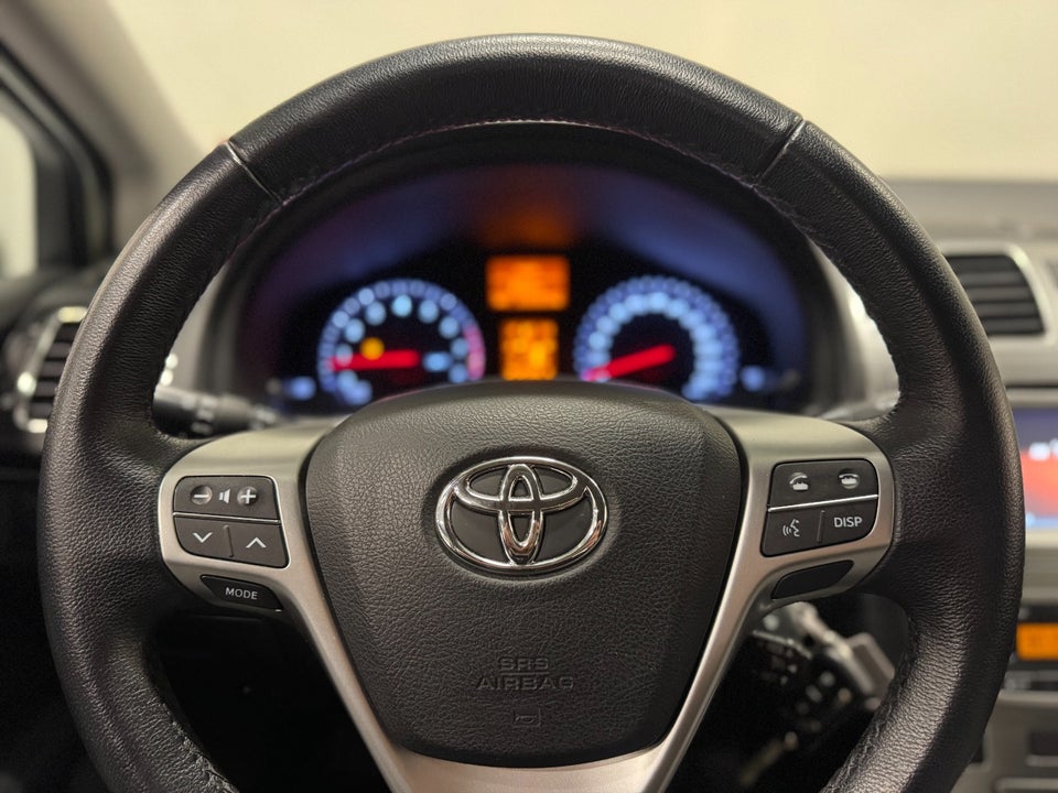 Toyota Avensis 1,6 VVT-i T2 Premium 4d