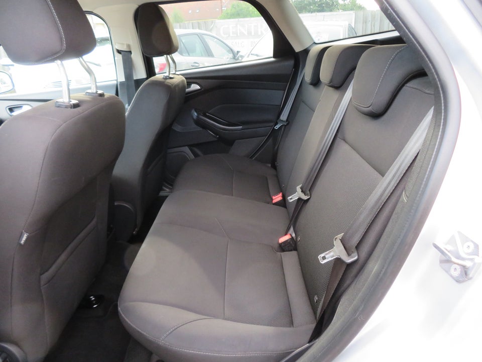Ford Focus 1,0 SCTi 125 Business stc. 5d