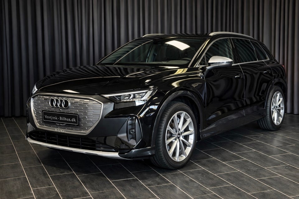 Audi Q4 e-tron 45 Progress 5d