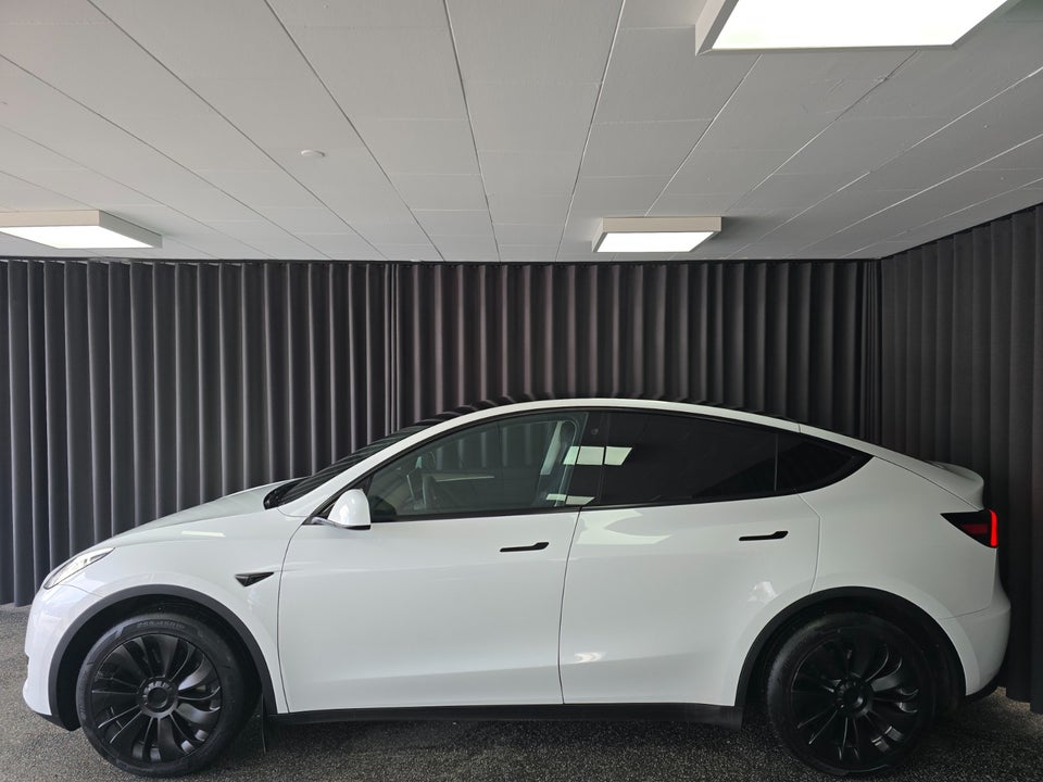 Tesla Model Y RWD 5d
