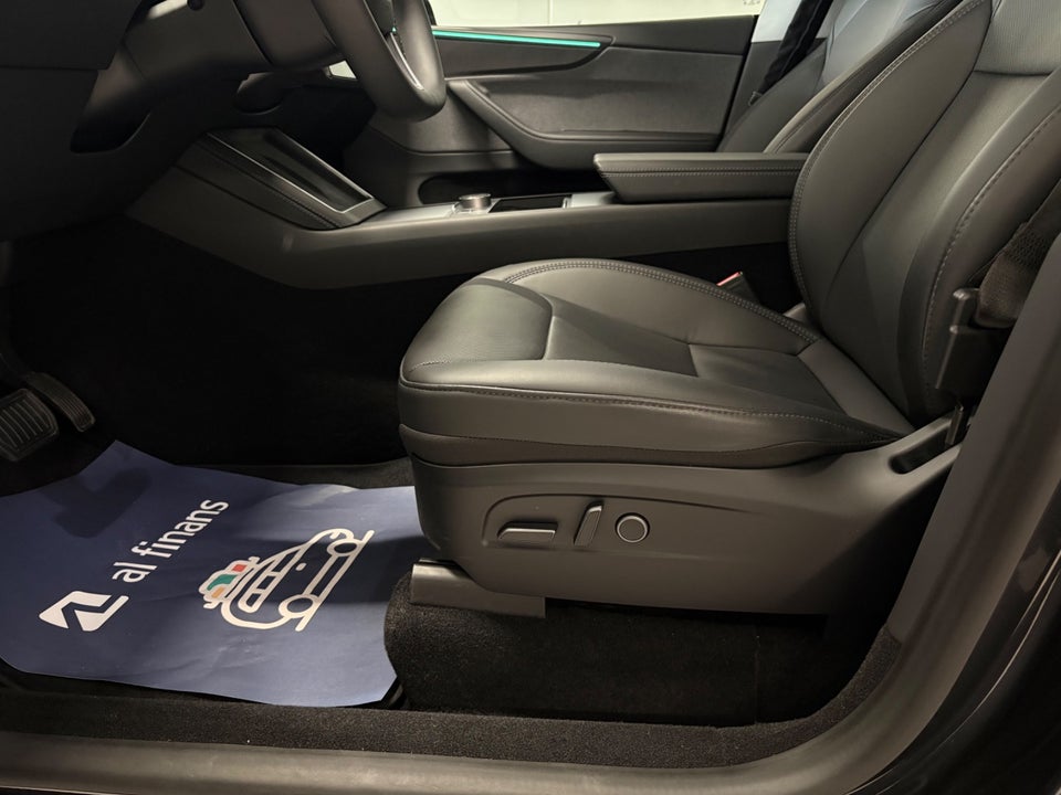 Tesla Model Y Long Range RWD 5d