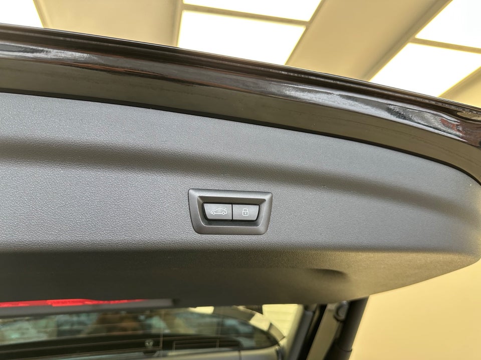 BMW iX1 xDrive30 X-Line 5d