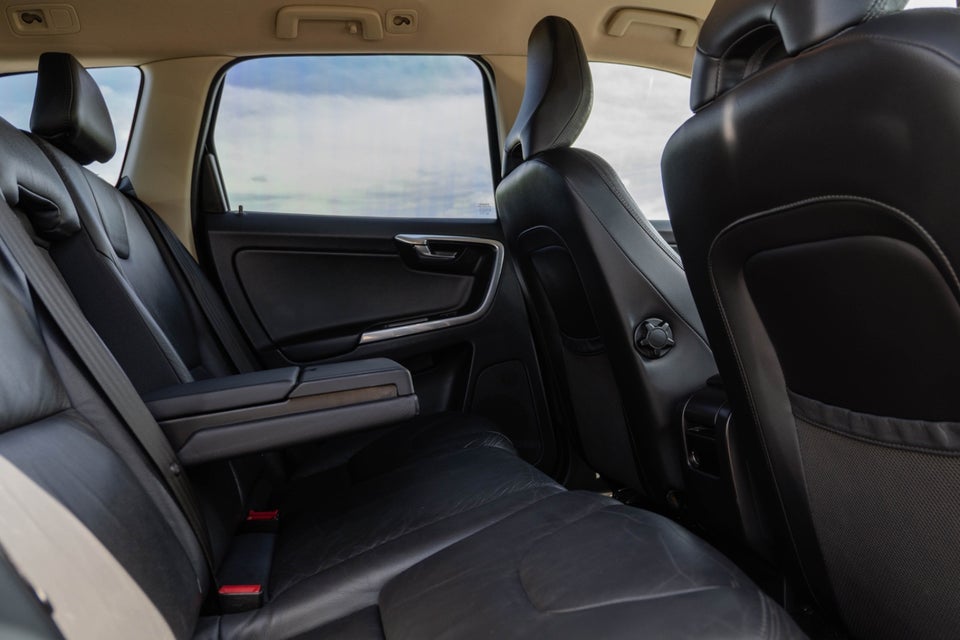 Volvo XC60 2,0 D4 163 Summum aut. 5d