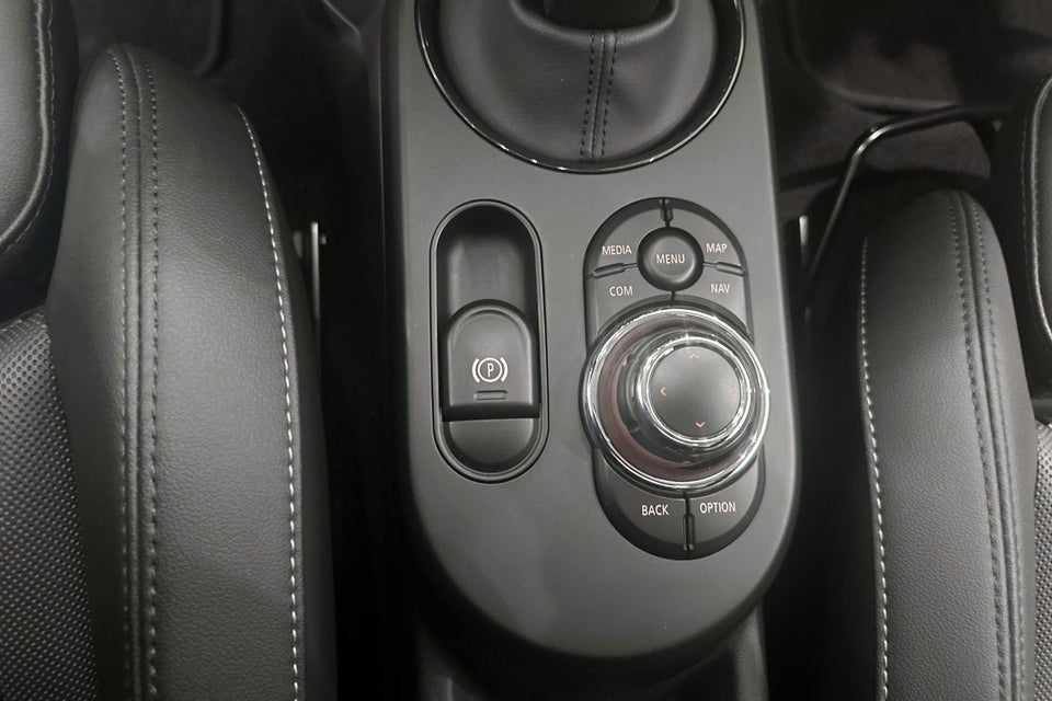 MINI Cooper SE Edition Premium Plus 3d