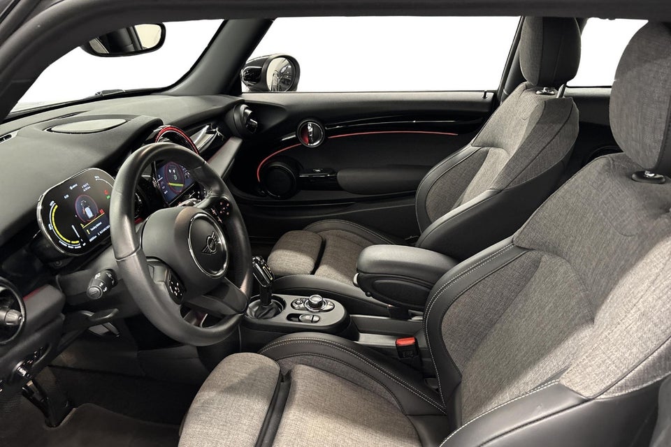 MINI Cooper SE Classic Trim 3d