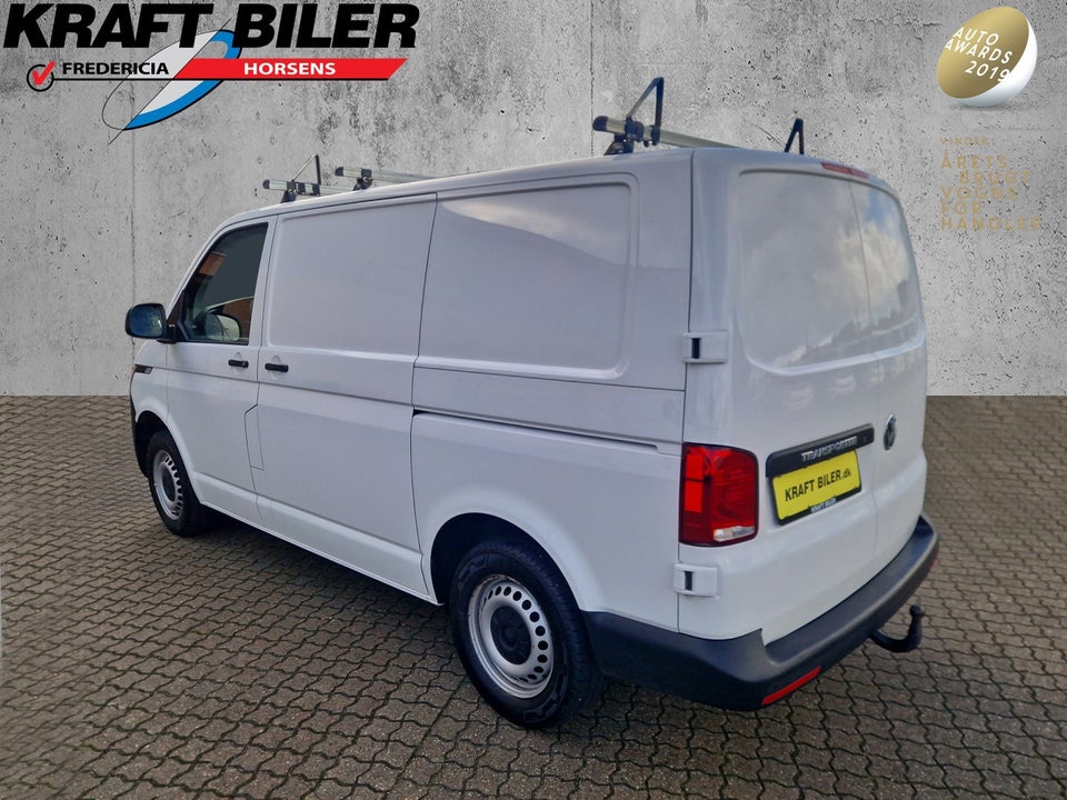 VW Transporter 2,0 TDi 110 Kassevogn kort