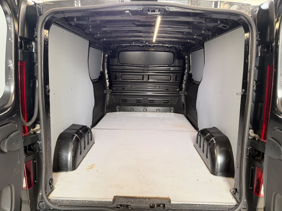 Renault Trafic T29 2,0 dCi 145 L2H1 EDC