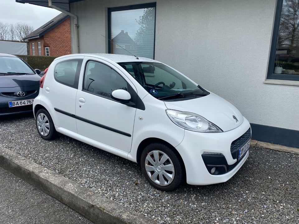 Peugeot 107 1,0 White 5d