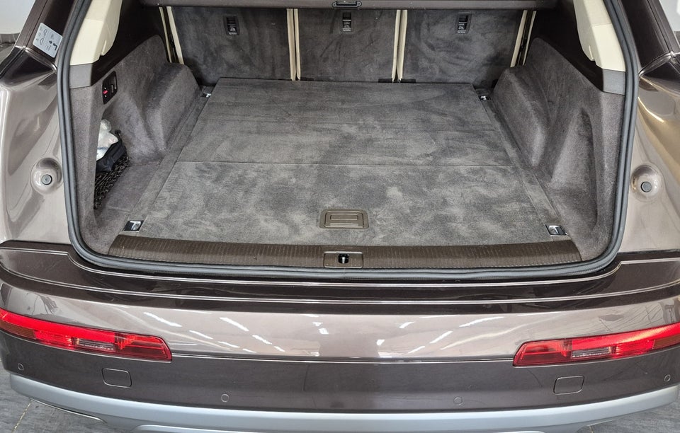 Audi Q7 3,0 TDi 272 quattro Tiptr. 5d