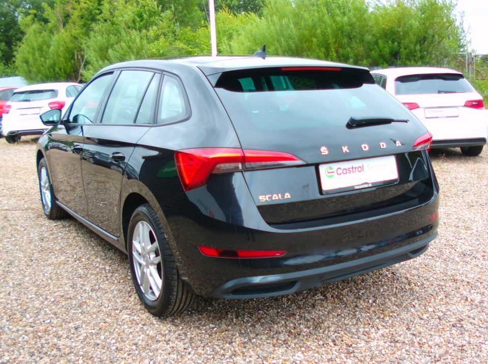 Skoda Scala 1,6 TDi 115 Ambition DSG 5d