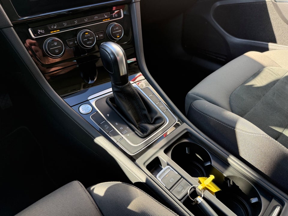 VW Golf VII 1,5 TSi 150 Highline Connect Variant DSG 5d