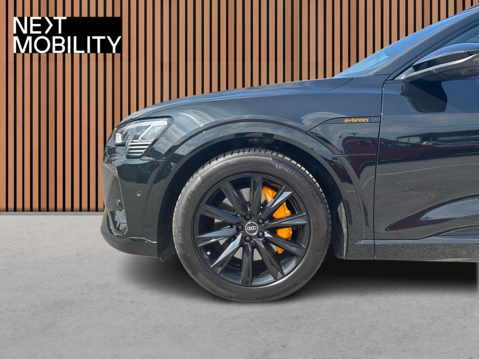Audi e-tron 55 S-line quattro 5d